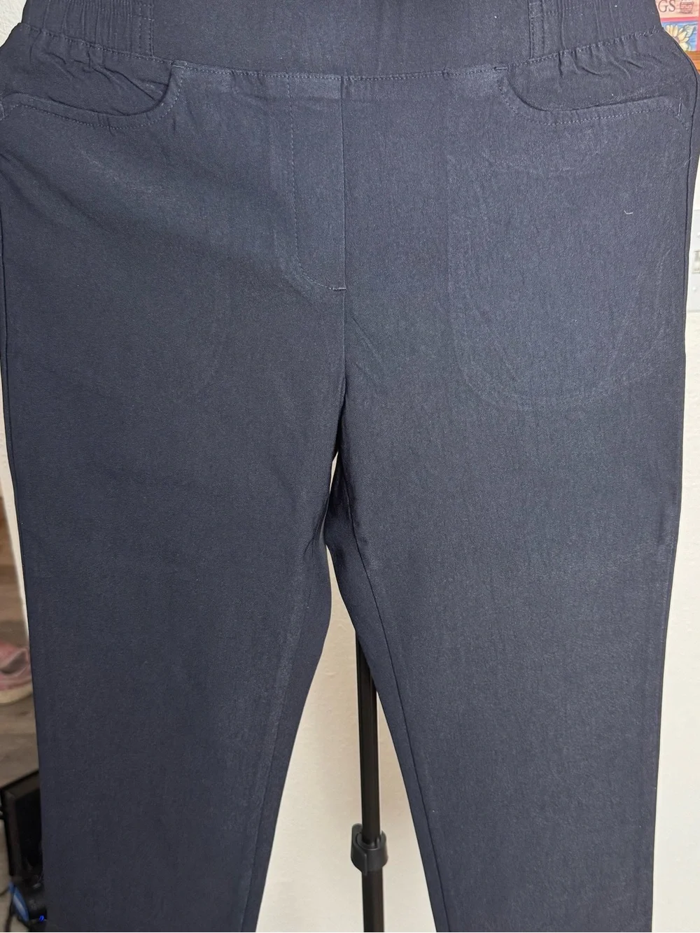 Woman’s Classic Elastic Waist Navy Pants O.A.RO size 72-94